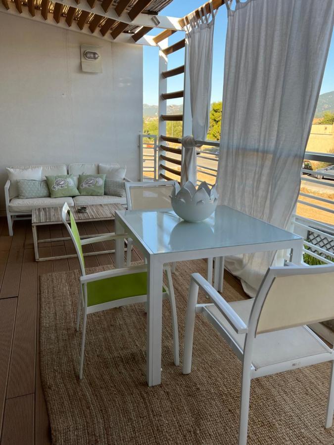 A Gem Apartment With Terrace Pula Luaran gambar